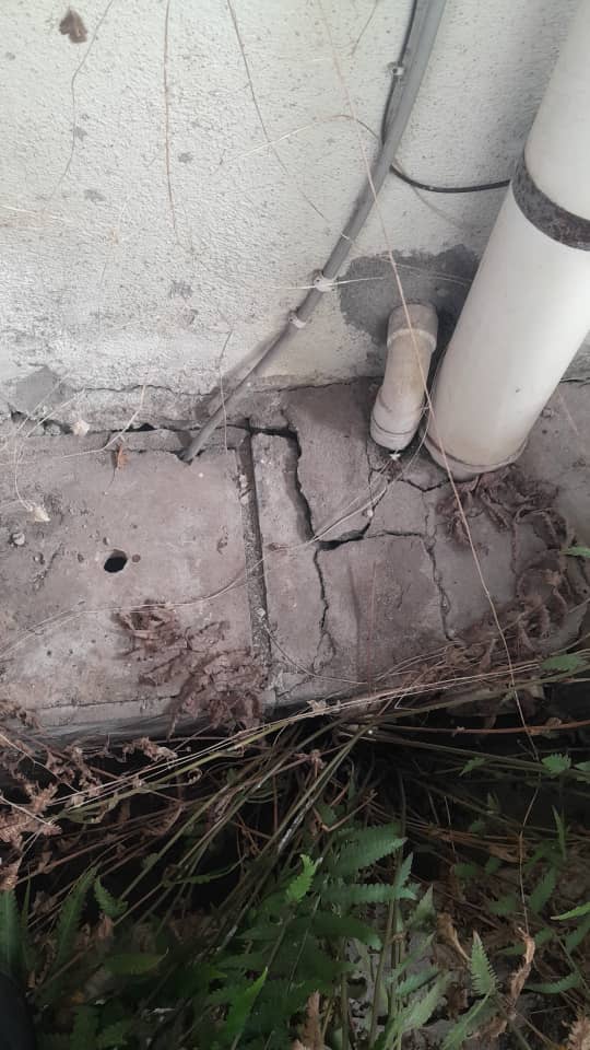 ? KENAPA RETAK DINDING BERLAKU?