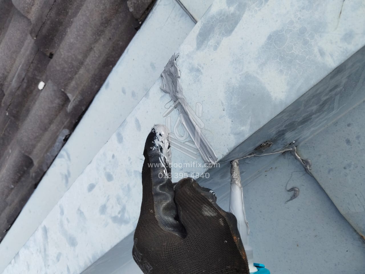 Image for Alhamdulillah, dah setel kerja baiki atap bocor di Kijal hari ni!