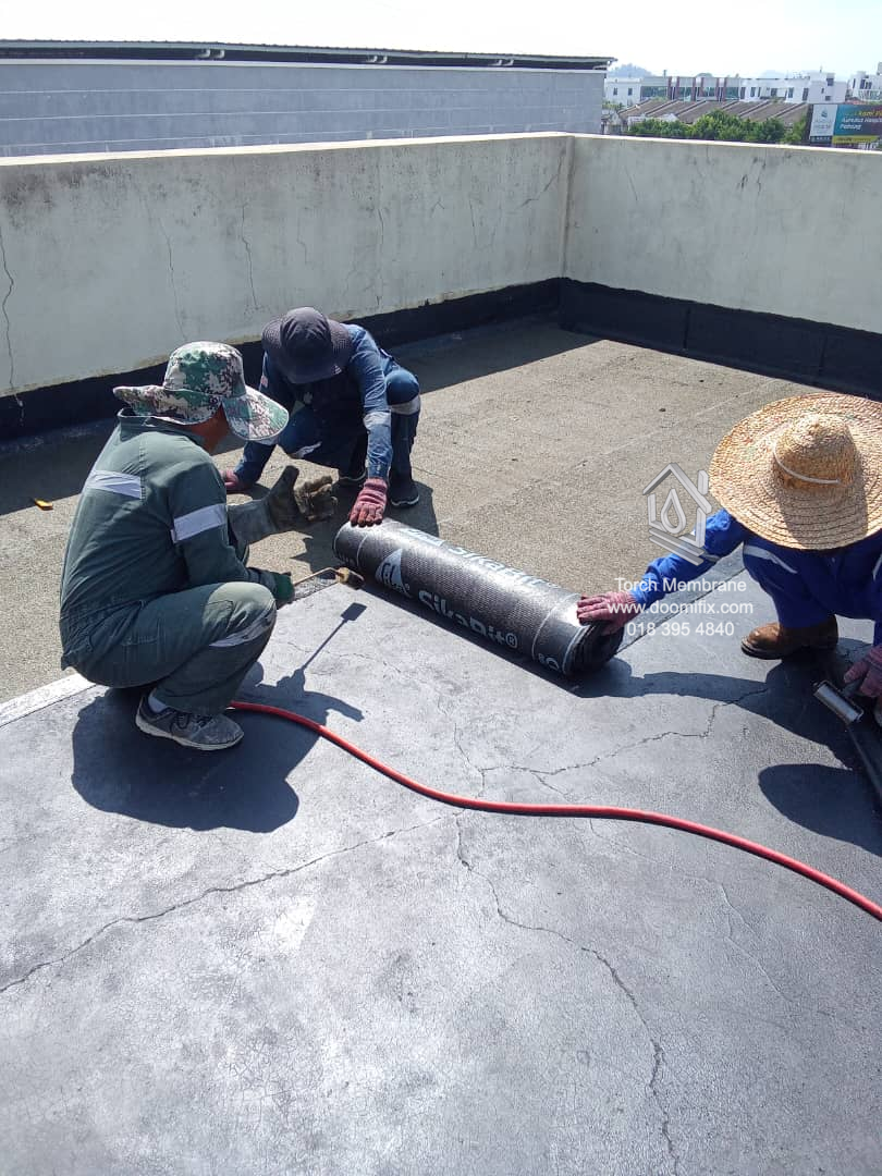 Image for Kerja Kalis Air Bumbung – Elak Atap Bocor, Tidur Pun Tenang!